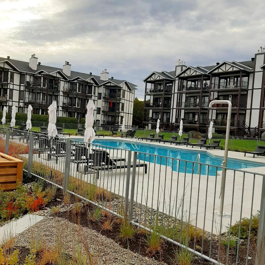 Апартаменты Escapade Pinoteau Tremblant Getaway Мон-Трамблан Экстерьер фото
